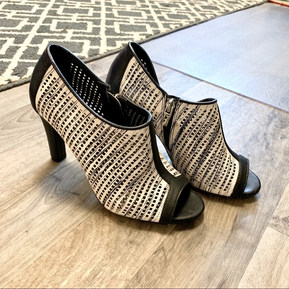 CALVIN KLEIN heeled booties